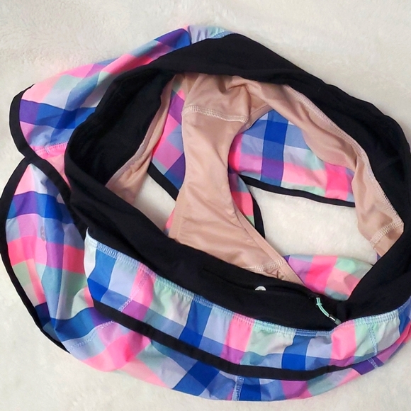 Lululemon speed run shorts - Picture 4 of 4